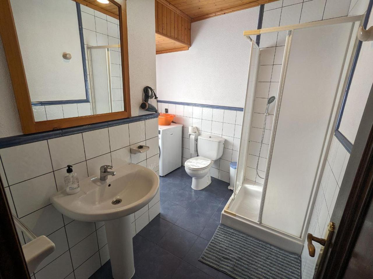 ホテル Vivienda Turistica Vacacional Maricarmen Arou エクステリア 写真