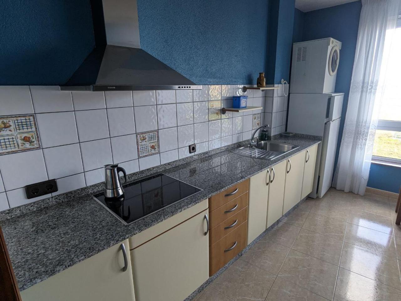 ホテル Vivienda Turistica Vacacional Maricarmen Arou エクステリア 写真